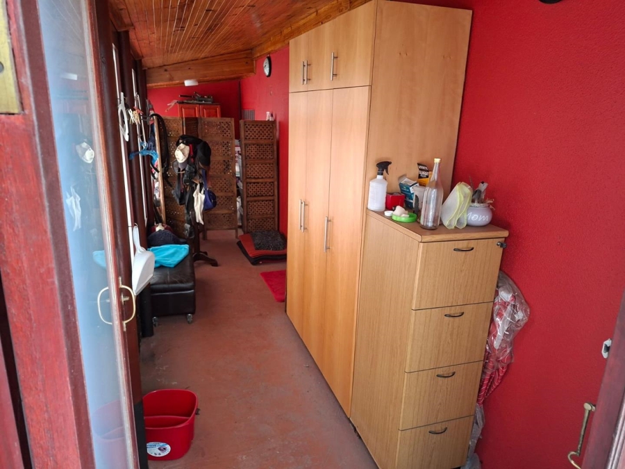 5 Bedroom Property for Sale in Protea Heights Western Cape
